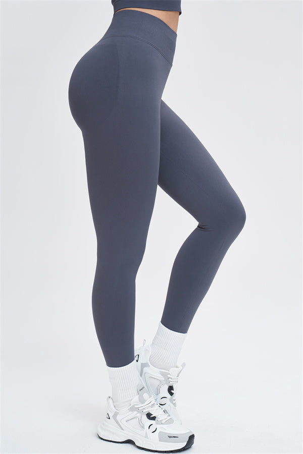 The Whim Sports Bra Leggings 2-Piece Set